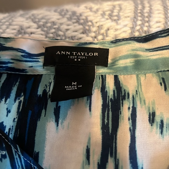 Anne Taylor bottom down Blouse size M - Picture 2 of 4